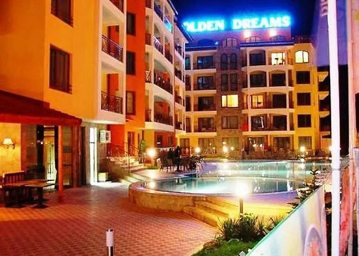 Apartahotel Complex Golden Dreams 3*
