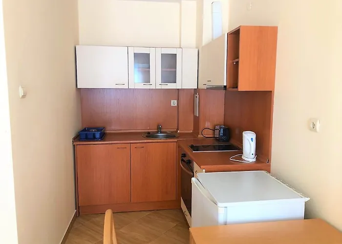 Apartahotel Complex Golden Dreams 3*