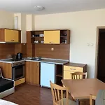 Complex Golden Dreams Slăntjev Brjag