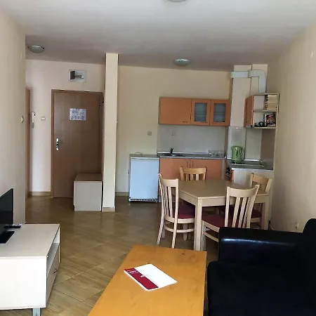 Complex Golden Dreams Apartmanhotel 3*